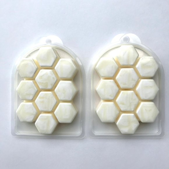 Burt’s Bees Baked Pumpkin Soy Wax Melts 2 Packs - Picture 4 of 6